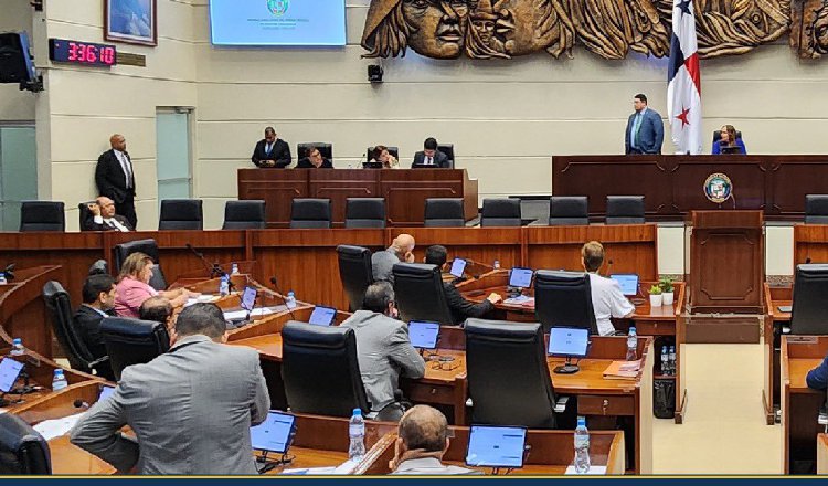 La sesión inició a las 3:30 p.m. y luego de un receso para negociación se retomó a las 7:00 p.m. Cortesía Asamblea