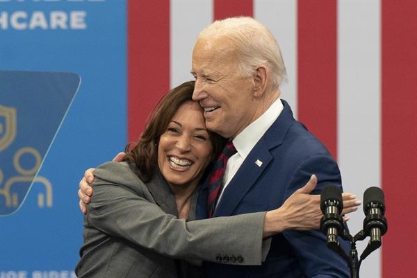 Kamala Harris y Joe Biden. Foto: EFE