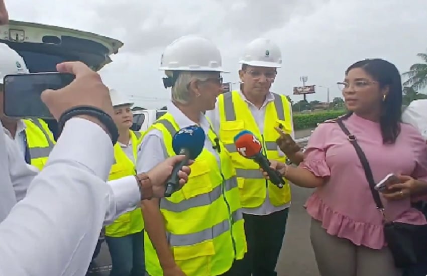 Zelmar Rodríguez Crespo administradora general  de la Asep, junto a un equipo de trabajo  realizaron un operativo de fiscalización que arrancó en Panamá Oeste y que se extenderá en todo el país. Foto. Asep