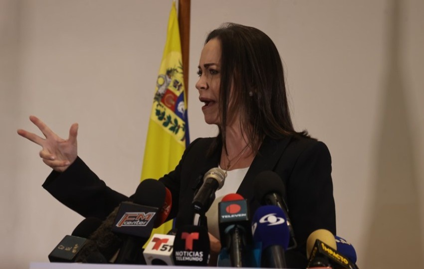 Para la opositora María Corina Machado, se puede hablar ya de transición en Venezuela. Foto: EFE