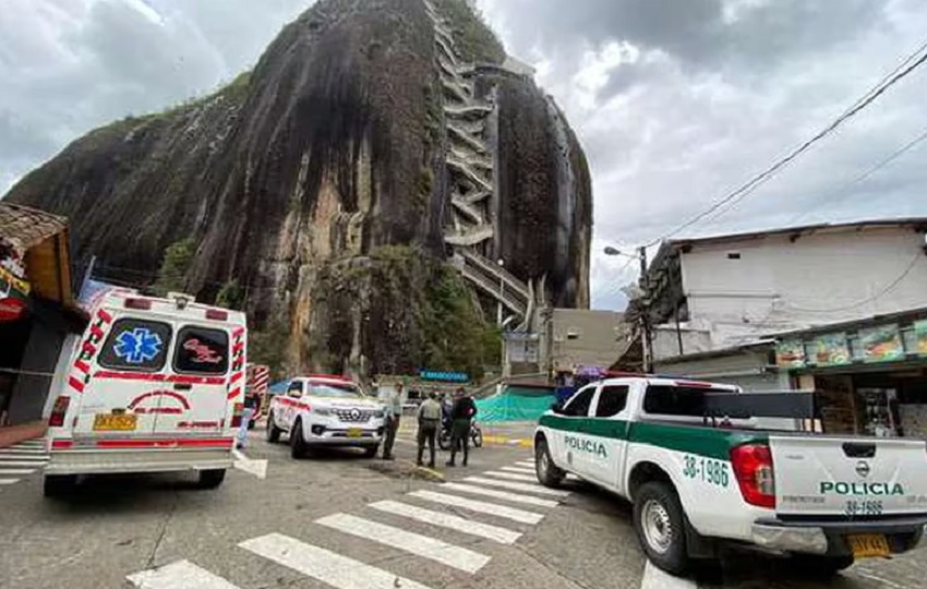 La mujer recibió atención médica de inmediato, pero no reaccionó. Foto: Cortesía