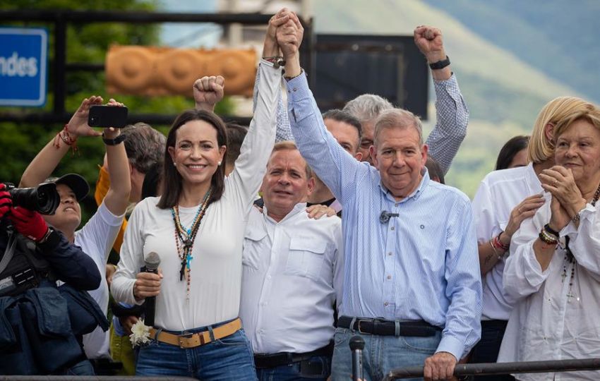 María Corina Machado junto Edmundo González Urrutia. Foto: EFE