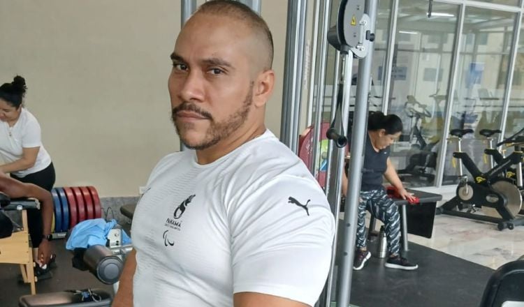 Rey Dimas, abanderado de Panamá en los Juegos Paralímpicos 2024.