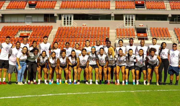 El Santa Fé panameño recibe a su similar  San Diego Wave de los Estados Unidos en el Rommel Fernández. Foto:@Sfc.pa