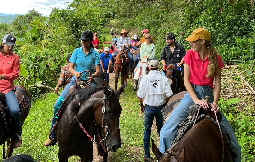 Los turistas pueden disfrutar de una serie de actividades en estas fincas. Fotos/ Eric Montenegro