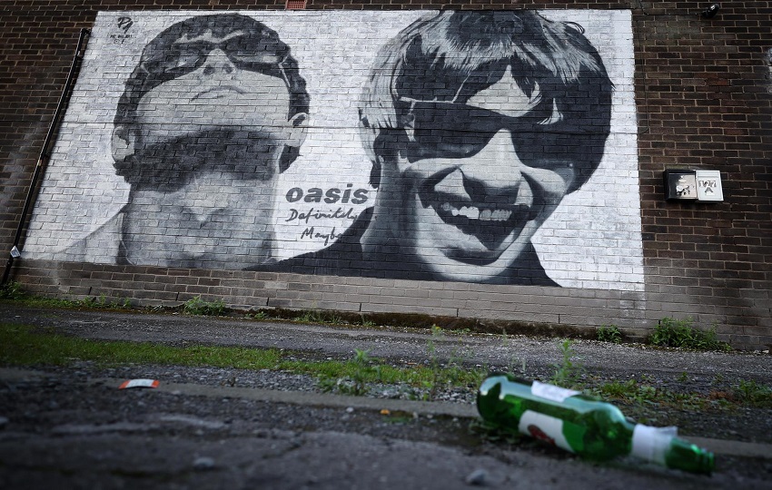 Los hermanos Noel y Liam Gallagher anunciaron el pasado martes un reencuentro después de 15 años de distanciamiento. Foto: EFE