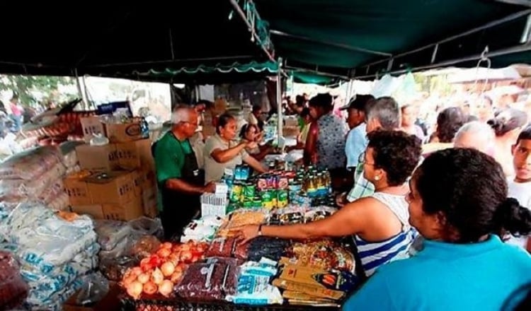 El Instituto de Mercadeo Agropecuario estima la confección de 350 mil canastas navideñas de comida para distribuirlas a nivel nacional. 