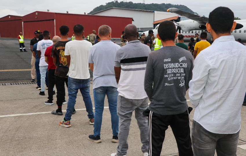 Panamá ha realizado cinco vuelos de deportación de migrantes irregulares. Foto: Archivo