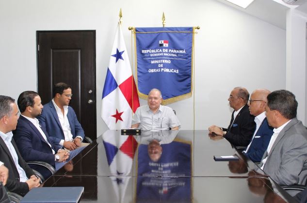 República Dominicana destaca métodos tecnológicos utilizados por Panamá en la reparación de carreteras. Foto: Cortesía