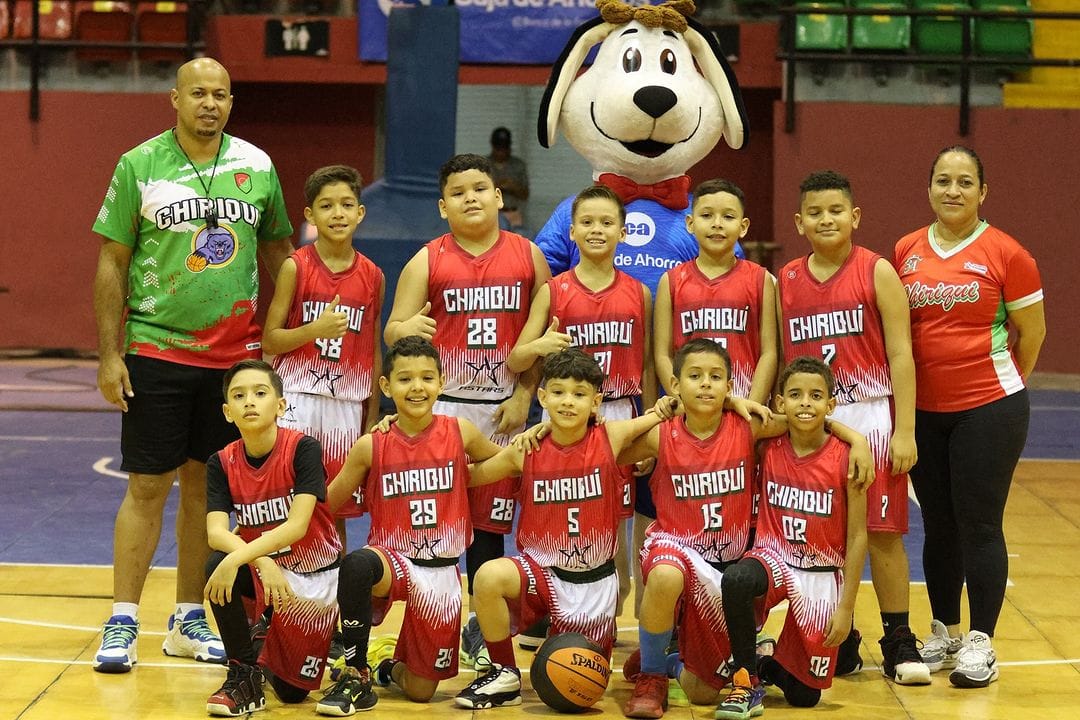 Chiriquí recibe a Veraguas en el gimnasio La Basita. Foto: Cortesía