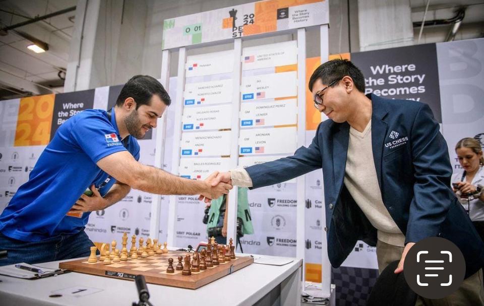 Roberto Carlos Sánchez  y Wesley So en las  Olimpiadas de Ajedrez 2024. Foto: Cortesía