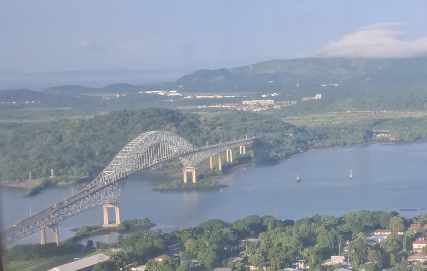 Actualmente se realiza un diagnóstico profundo del puente de las Américas. Foto: Karol Lara