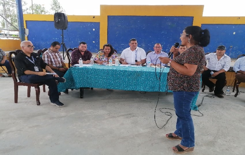 Los moradores de Las Minas exigen una rápida solicoón. Foto. Thays Domínguez