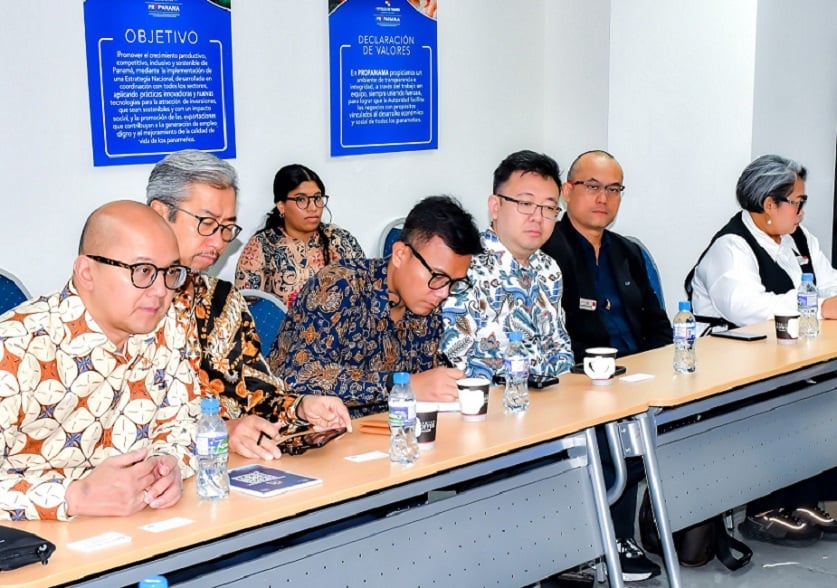 La delegación indonesia visitó las oficinas de ProPanamá para explorar las oportunidades de negocios, especialmente, desde la Zona Libre. Foto: Diomedes Sánchez