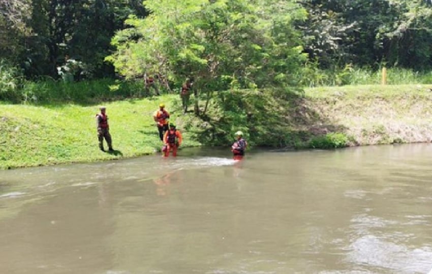 Un adulto mayor de 65 años se encuentra desaparecido en el río Rincón, en Dolega. Foto. Sinaproc