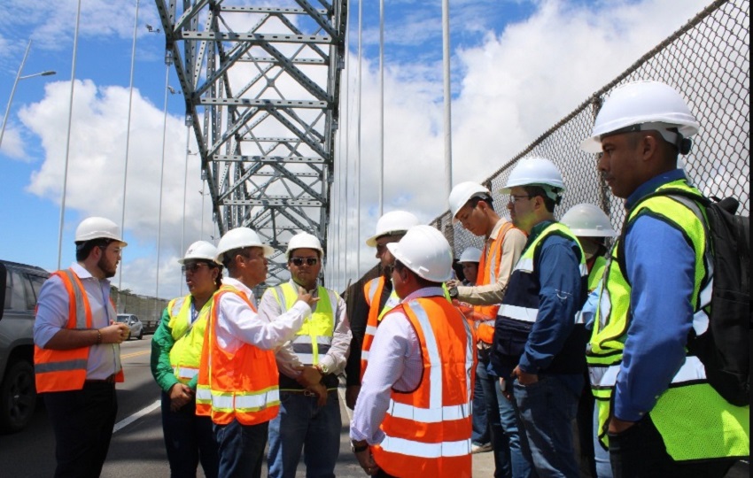 Los miembros de la Comisión de Infraestructura y Asuntos del Canal de la Asamblea Nacional, se comprometió a presentar un informe detallado sobre el recorrido. Foto. Cortesía. MOP