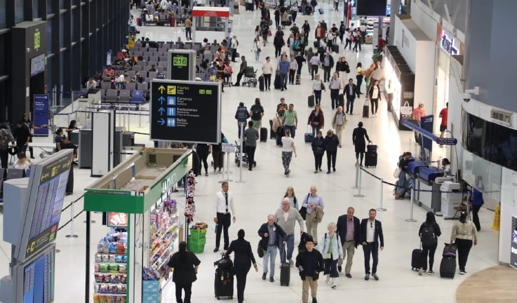 Docentes proponen que se cobre $15 por pasajero en tránsito del aeropuerto de Tocumen. Cortesía