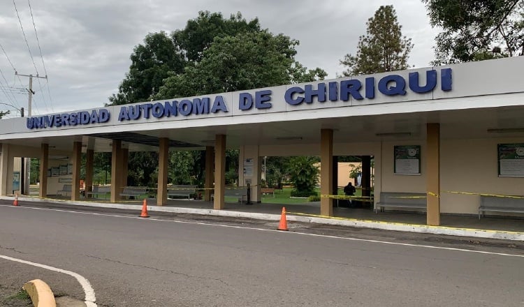 Universidad Autónoma de Chiriquí.  Archivo