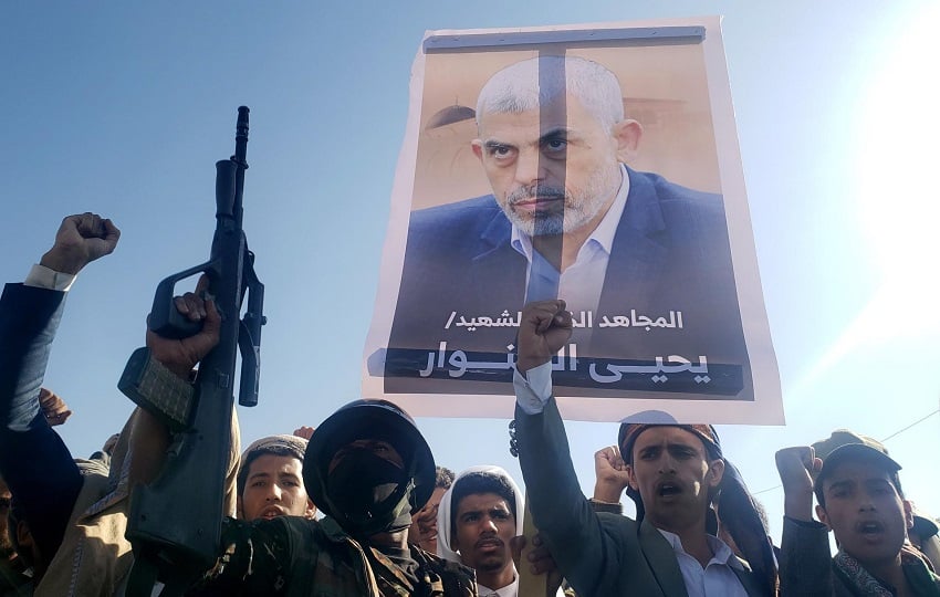 Protestas en Sana'a  horas después de la muerte de Yahya Sinwar. Foto: EFE