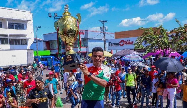 Franklin Archibold es el actual campeón de la Vuelta a Chiriqui. Foto: Fepaci