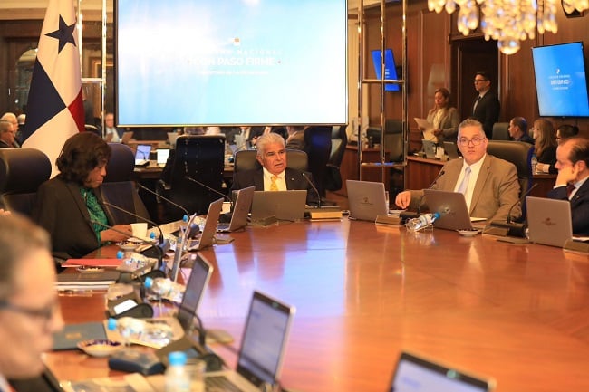 El Consejo de Gabinete se reunió de manera extraordinaria este viernes para aprobar los cambios. Foto: Cortesía Presidencia