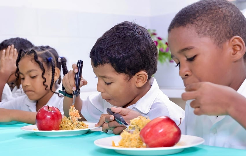 Este modelo de cocina es el que se quiere replicar en 1,000 escuelas de todo el país. Foto: Cortesía