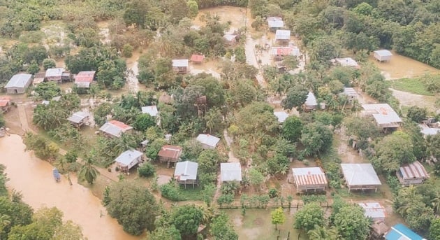 Inundaciones en la comarca Emberá Wounaan, a donde se han trasladado autoridades de Darién, en la mañana de este martes. Foto: Cortesía