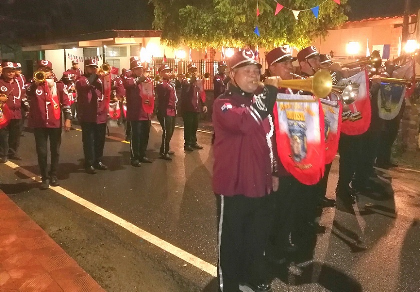  Para los santeños, el 10 de noviembre es una fecha de prestigio, con bandas juveniles de todo el país, Foto: Thays Domínguez 