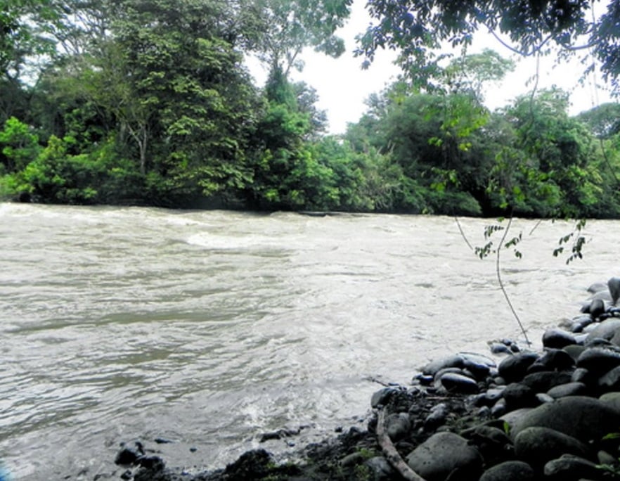 El río Chiriquí Viejo se desbordó la madrugada de este viernes 8 de noviembre. Foto: Archivo/Ilustrativa. 