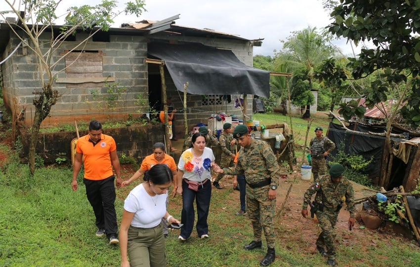 En algunas provincias se realizan trabajos de evacuación. Foto. Sinaproc