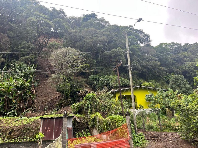 Se han registrado muchos deslizamientos de tierra en el sector. Foto: Cortesía Miviot