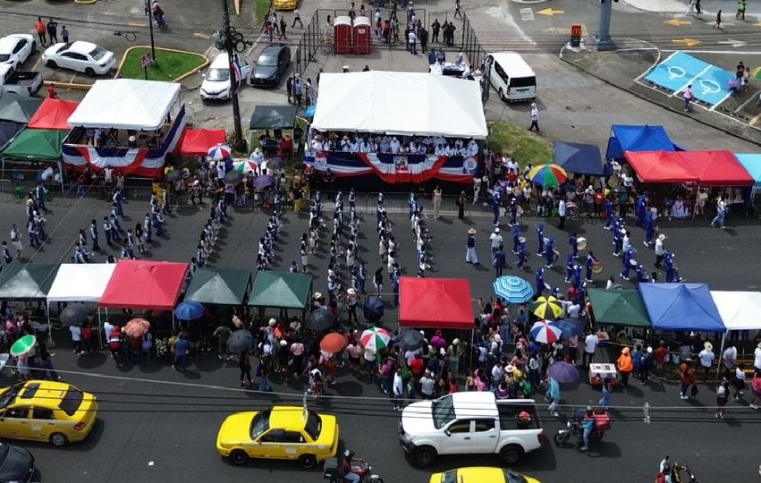 Los colegios se tomaron las calles de estos tres corregimientos este 10 de noviembre. Foto. Diomedea Sánchez