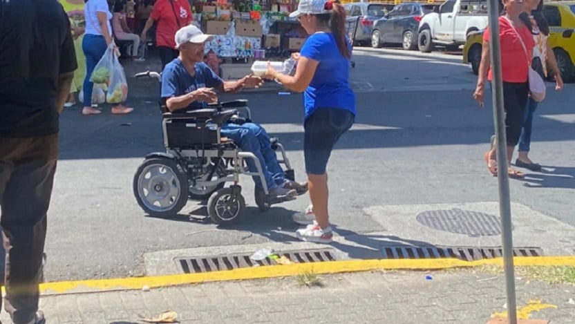 El evento fue denominado: “Gran día de amor y atención para habitantes de calles de Colón”. Foto: Diomedes Sánchez S.