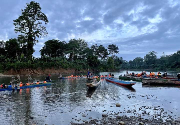 Cruce de migrantes por la Selva del Darién. Foto: Archivo