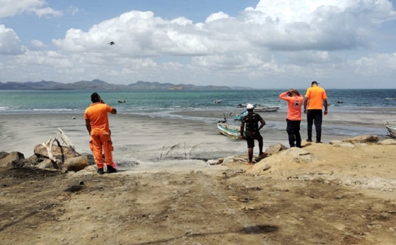  Las labores de búsqueda se concentraron en la costa, utilizando vehículos fourwell y botes zodiac. Foto: Eric A. Montenegro