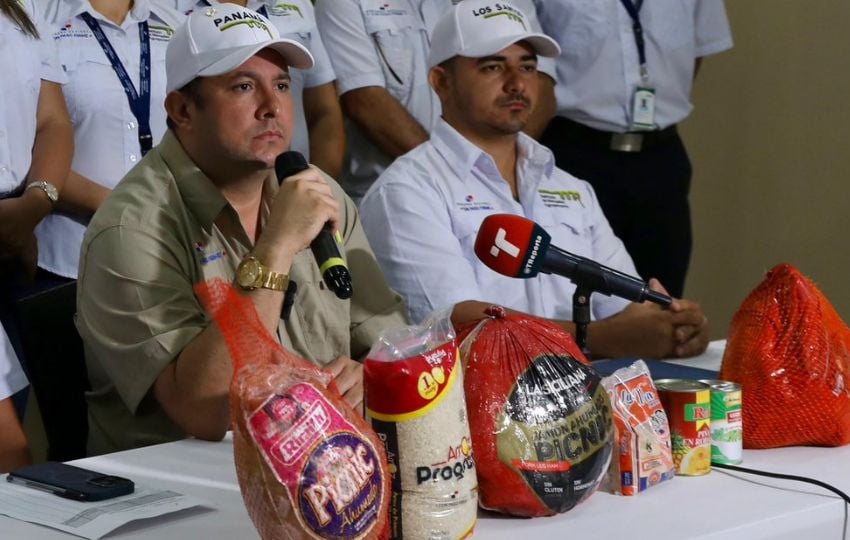 La caja navideña contiene 5 artículos. Foto: Cortesía