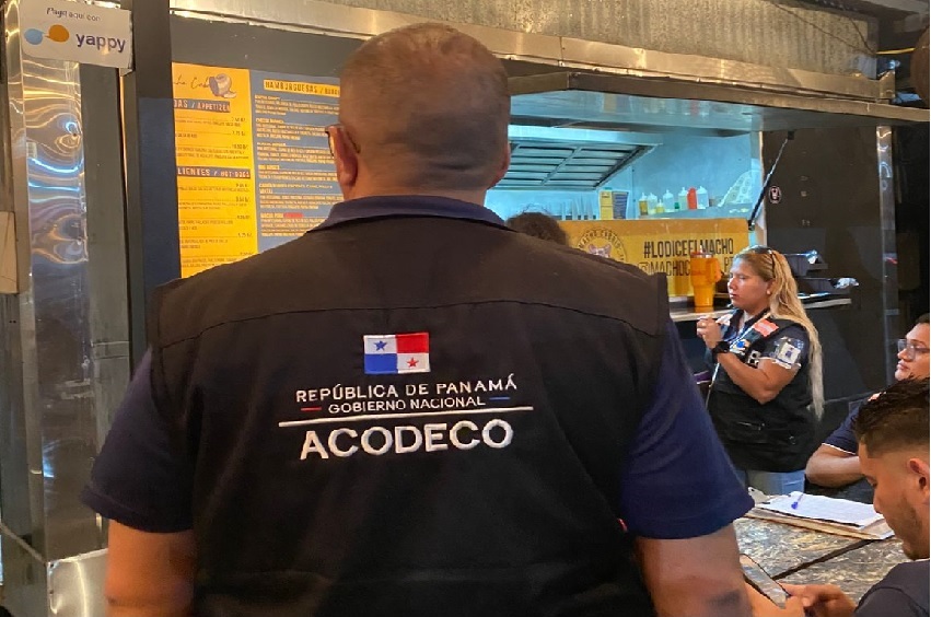 El operativo abarca restaurantes y lugares de expendio de alimentos y bebidas. Foto: Cortesía Acodeco