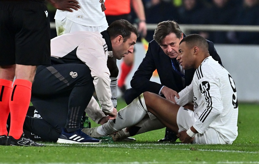 Mbappé del Real Madrid salió lesionado del partido contra Atalanta. Foto: EFE