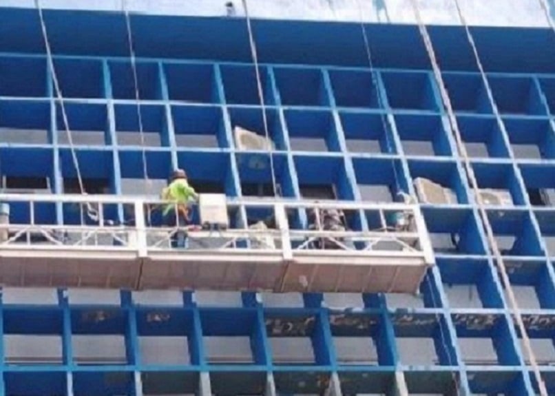  Los trabajos  de mejoras incluyen cambios de cielo raso, lámparas led y pintura interna. Foto: Diómedes Sánchez 