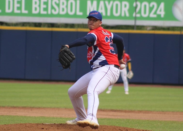 Sergio Morillo, abrió el juego por las Águilas Metropolitanas ante Atlánticos. Foto: Probeis