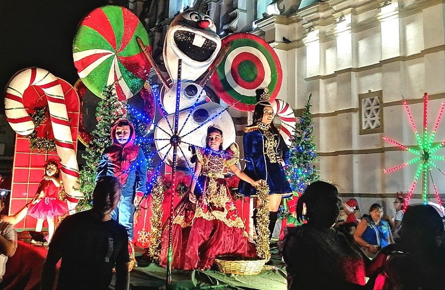  Se espera la participación en el desfile navideño de las 6 juntas comunales del distrito. Foto: Archivo /  Ilustrativa.