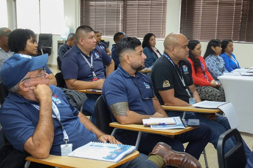 Participaron más de 30 oficiales de diversas regiones del país, en la que estaba la provincia de Colón. Foto: Diómedes Sánchez  