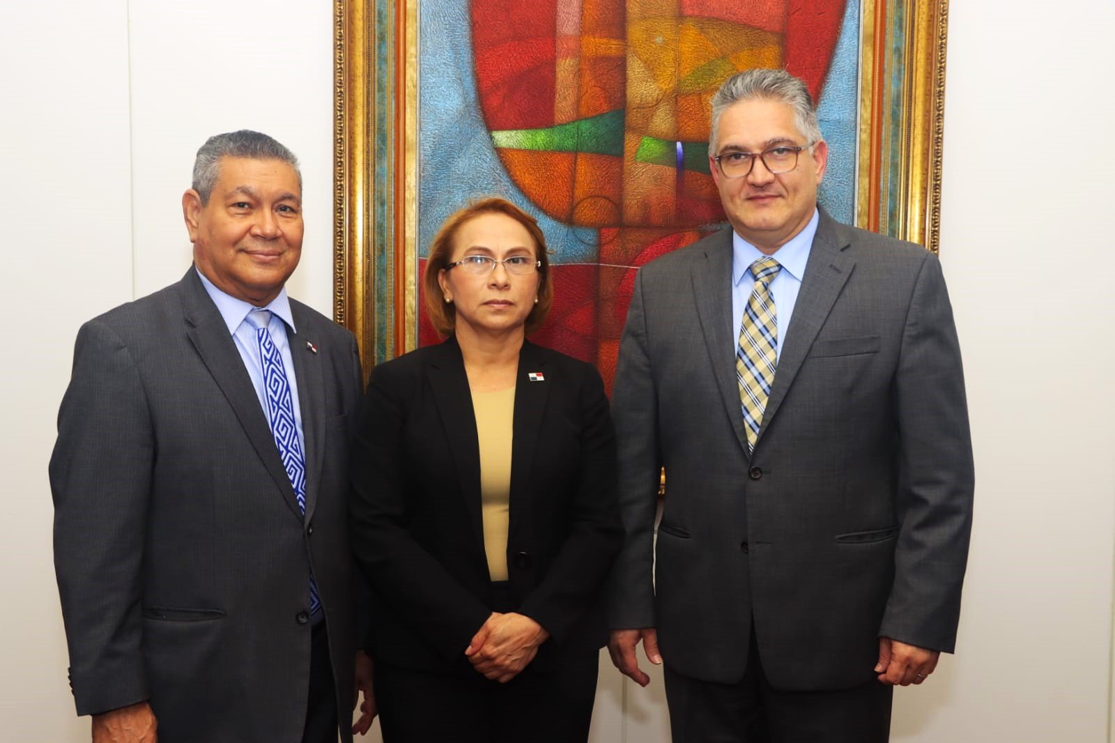 Los magistrados Montero y González se reunieron con el ministro de la Presidencia en septiembre. Foto: Cortesía TAFP