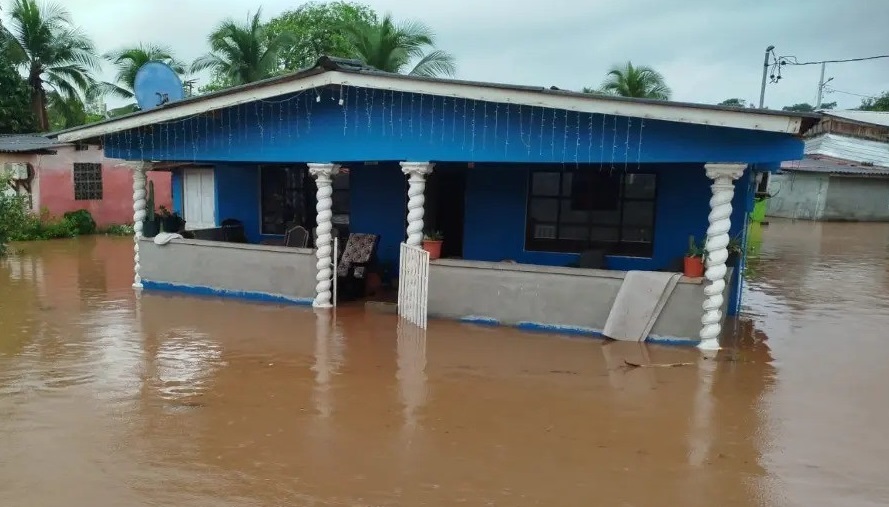 En Navidad, más de 25 casas se vieron afectadas por el ingreso del agua en Portobelo-centro. Foto: Diómedes Sánchez  