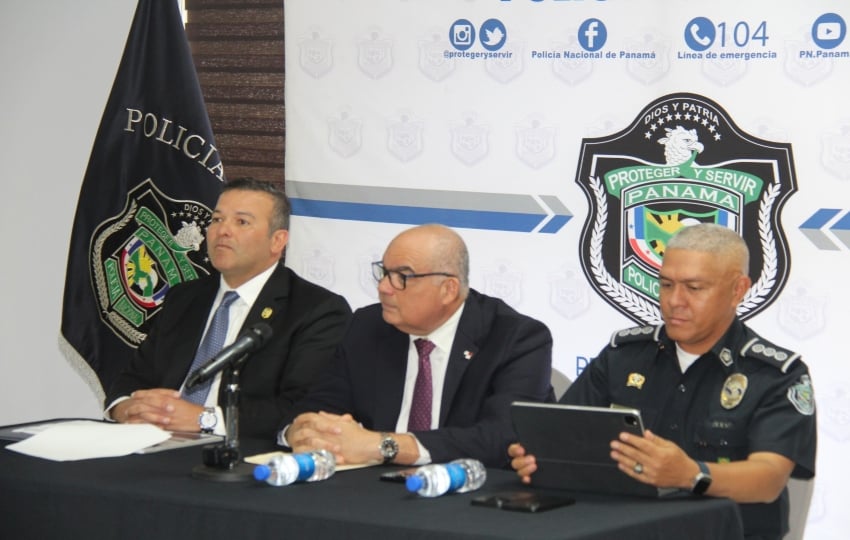 Conferencia de prensa de la Policía Nacional. Foto: Archivo. 