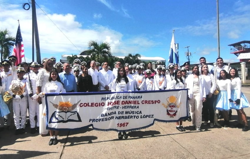 Antes del evento principal, la banda se presentó con éxito en el Bandfest, Foto. Thays Domínguez un espectáculo que reúne a las mejores bandas seleccionadas para el desfile. 