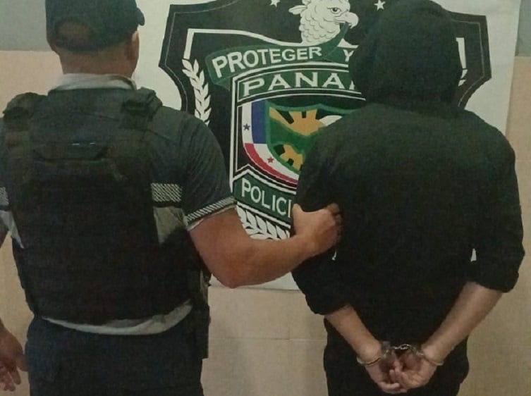 El detenido es un joven de 18 años de edad. Foto: Diómedes Sánchez