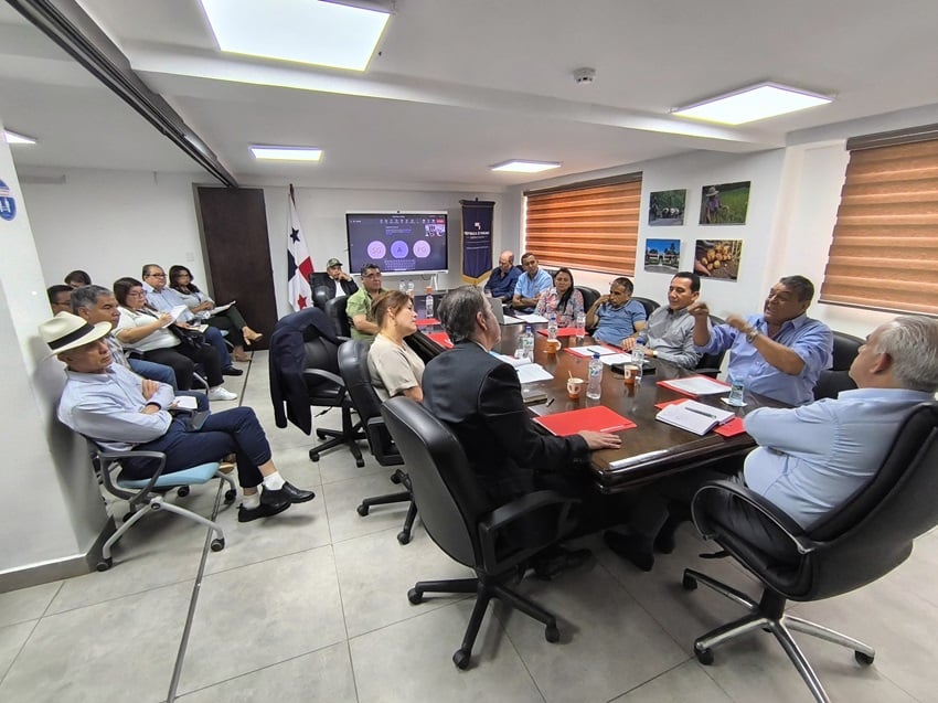 Reunión de la Cadena Agroalimentaria de Papa y Cebolla.