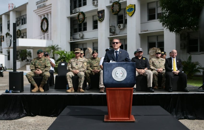 El ministro de Seguridad Pública, Frank Ábrego.