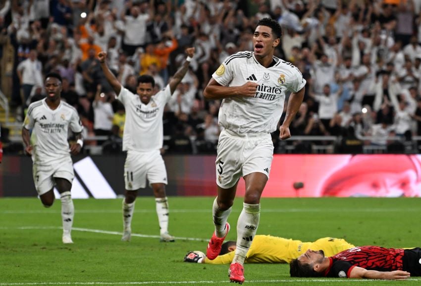  Jude Bellingham del Real Madrid festeja su gol contra Mallorca en la Supercopa de España. Foto:EFE